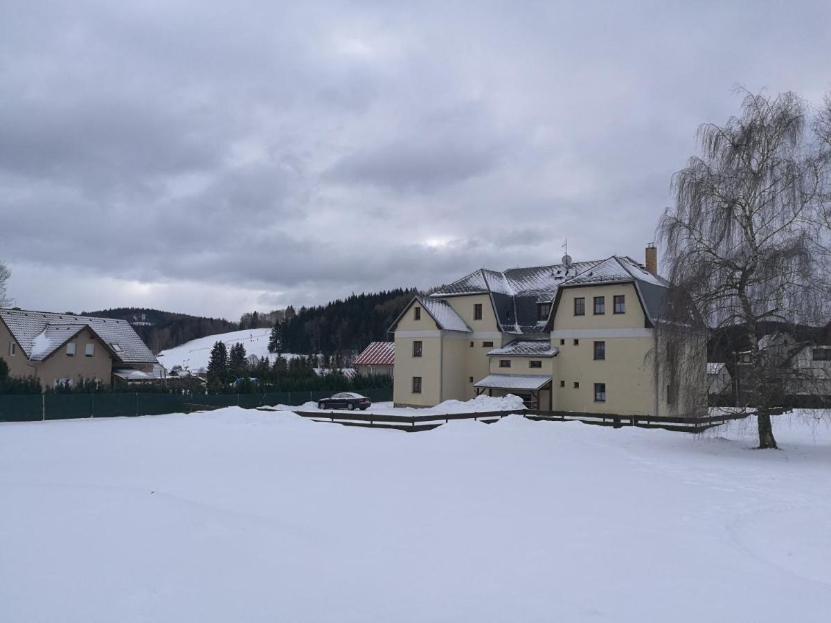 Apartman Mocca Kasperske Hory Exterior photo